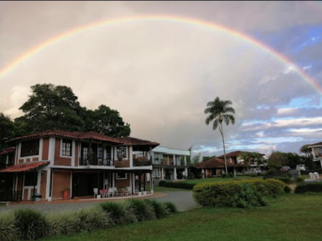 Finca Hotel Casa Nostra, Villa Manuela 金巴亚 外观 照片